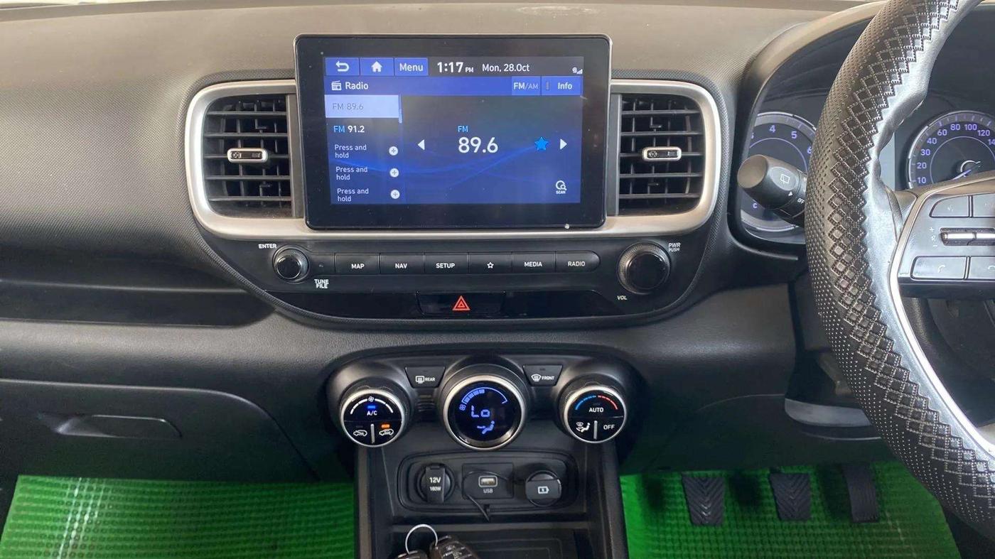 2020 Hyundai VENUE SX 1.0 (O) TURBO, Petrol, Manual, 47,402 km, Air Conditioner