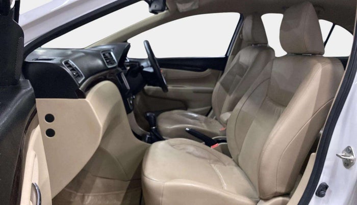 2018 Maruti Ciaz ALPHA  AT 1.4  PETROL, Petrol, Automatic, 53,134 km, Right Side Front Door Cabin