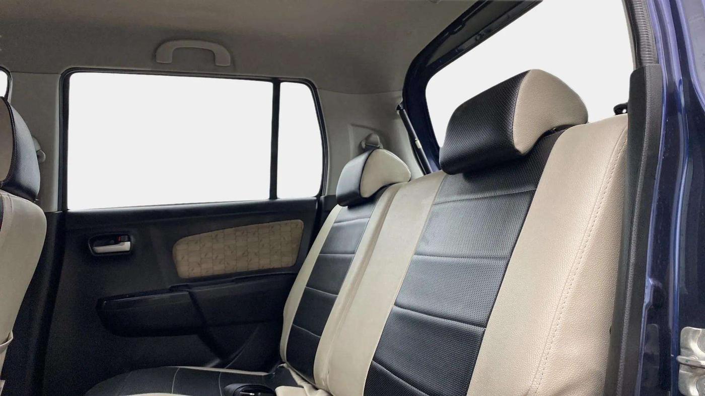 2018 Maruti Wagon R 1.0 VXI AMT, Petrol, Automatic, 39,146 km, Right Side Rear Door Cabin