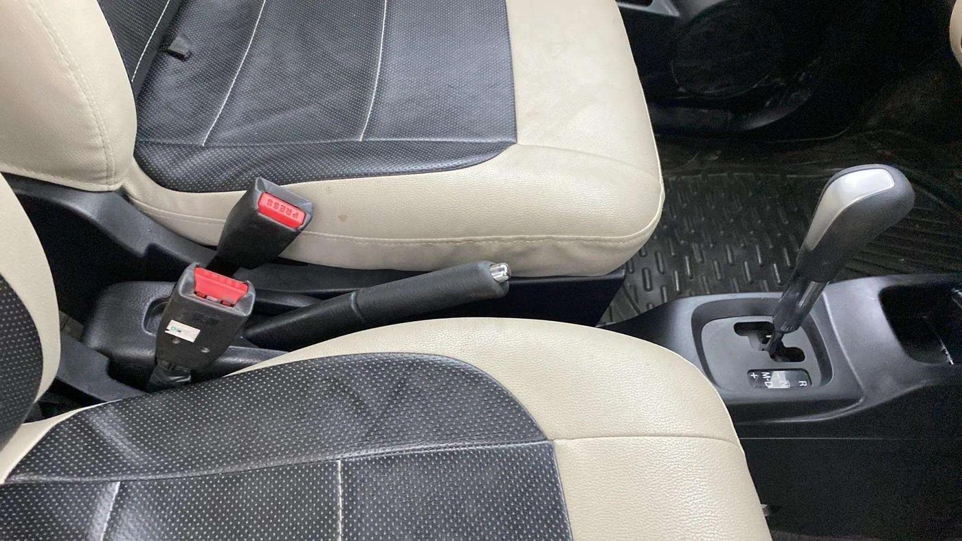 2018 Maruti Wagon R 1.0 VXI AMT, Petrol, Automatic, 39,146 km, Gear Lever