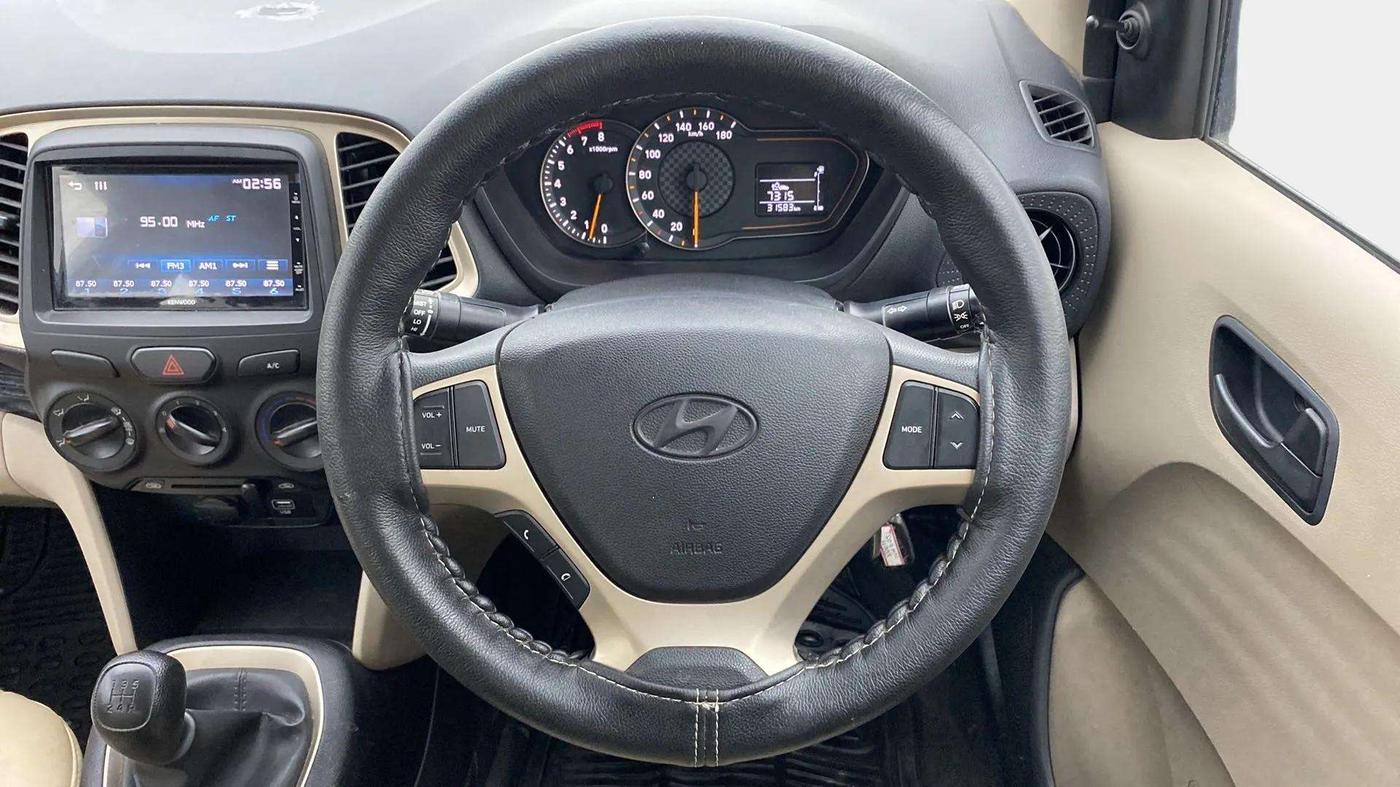 2020 Hyundai NEW SANTRO MAGNA 1.1 CORPORATE EDITION, Petrol, Manual, 31,573 km, Steering Wheel Close Up