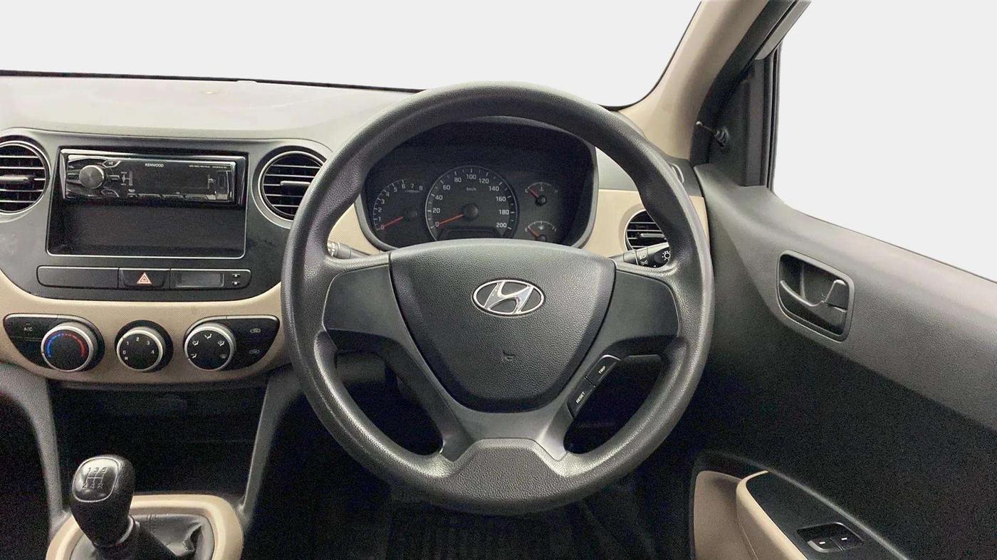 2015 Hyundai Xcent BASE 1.2, Petrol, Manual, 79,600 km, Steering Wheel Close Up