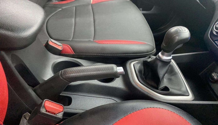 2017 Hyundai Creta E 1.6 PETROL, Petrol, Manual, 68,734 km, Gear Lever