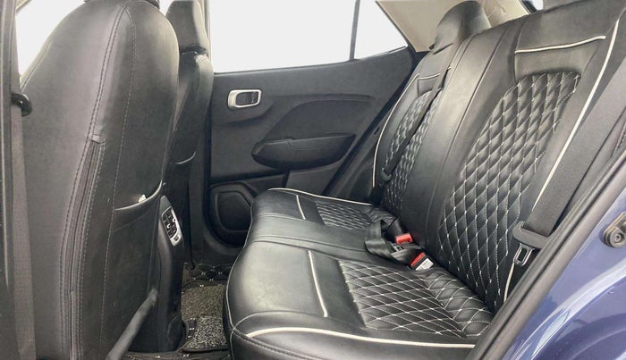 2022 Hyundai VENUE S 1.2, Petrol, Manual, 20,887 km, Right Side Rear Door Cabin