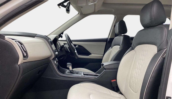 2022 Hyundai Creta SX (O) AT 1.5 DIESEL, Diesel, Automatic, 28,657 km, Right Side Front Door Cabin