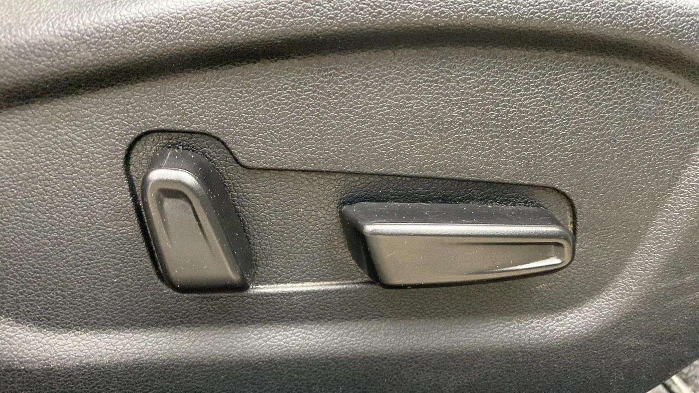 2022 Hyundai Creta SX (O) AT 1.5 DIESEL, Diesel, Automatic, 28,657 km, Driver Side Adjustment Panel