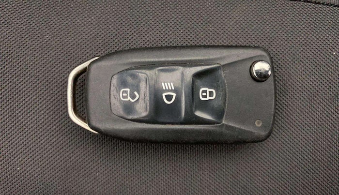 2021 Tata Tiago XT PETROL, Petrol, Manual, 74,513 km, Key Close Up