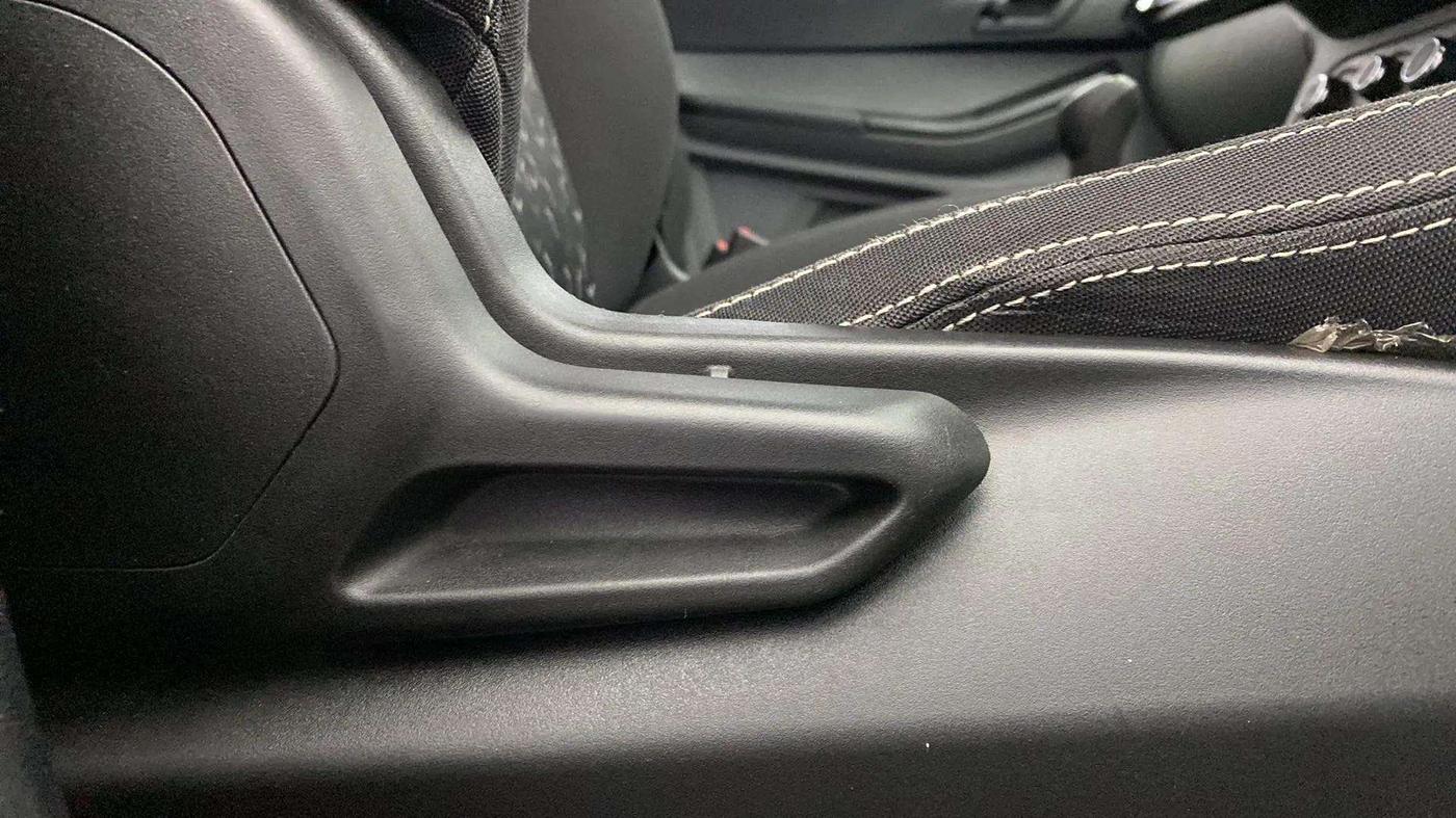 2021 Tata Tiago XT PETROL, Petrol, Manual, 74,513 km, Driver Side Adjustment Panel