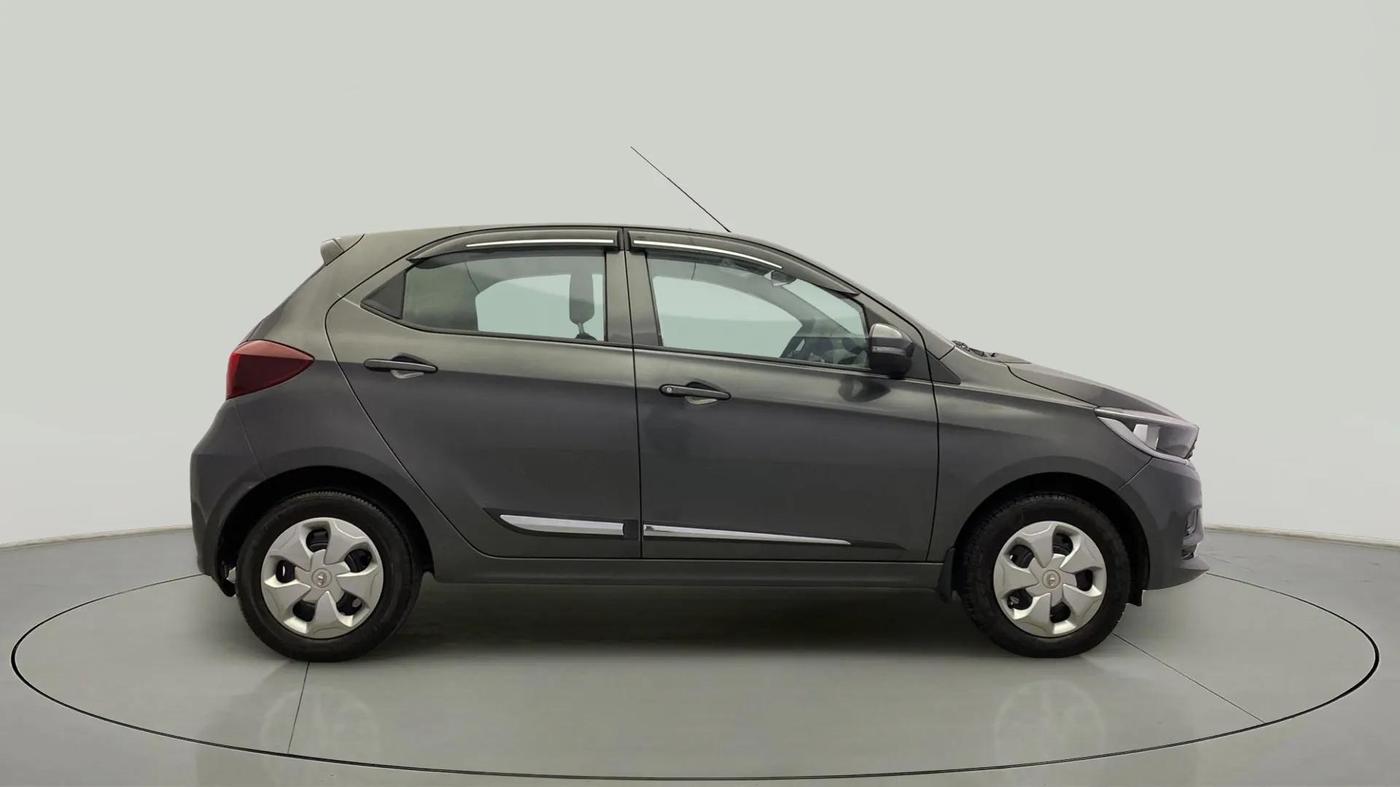 2021 Tata Tiago XT PETROL, Petrol, Manual, 74,513 km, Right Side View