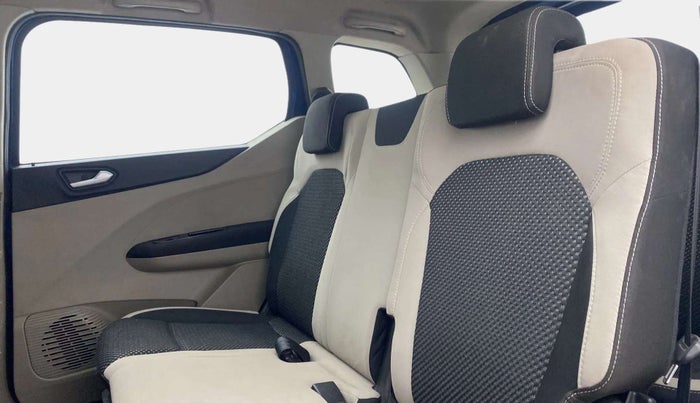 2019 Renault TRIBER RXZ, Petrol, Manual, 62,610 km, Right Side Rear Door Cabin