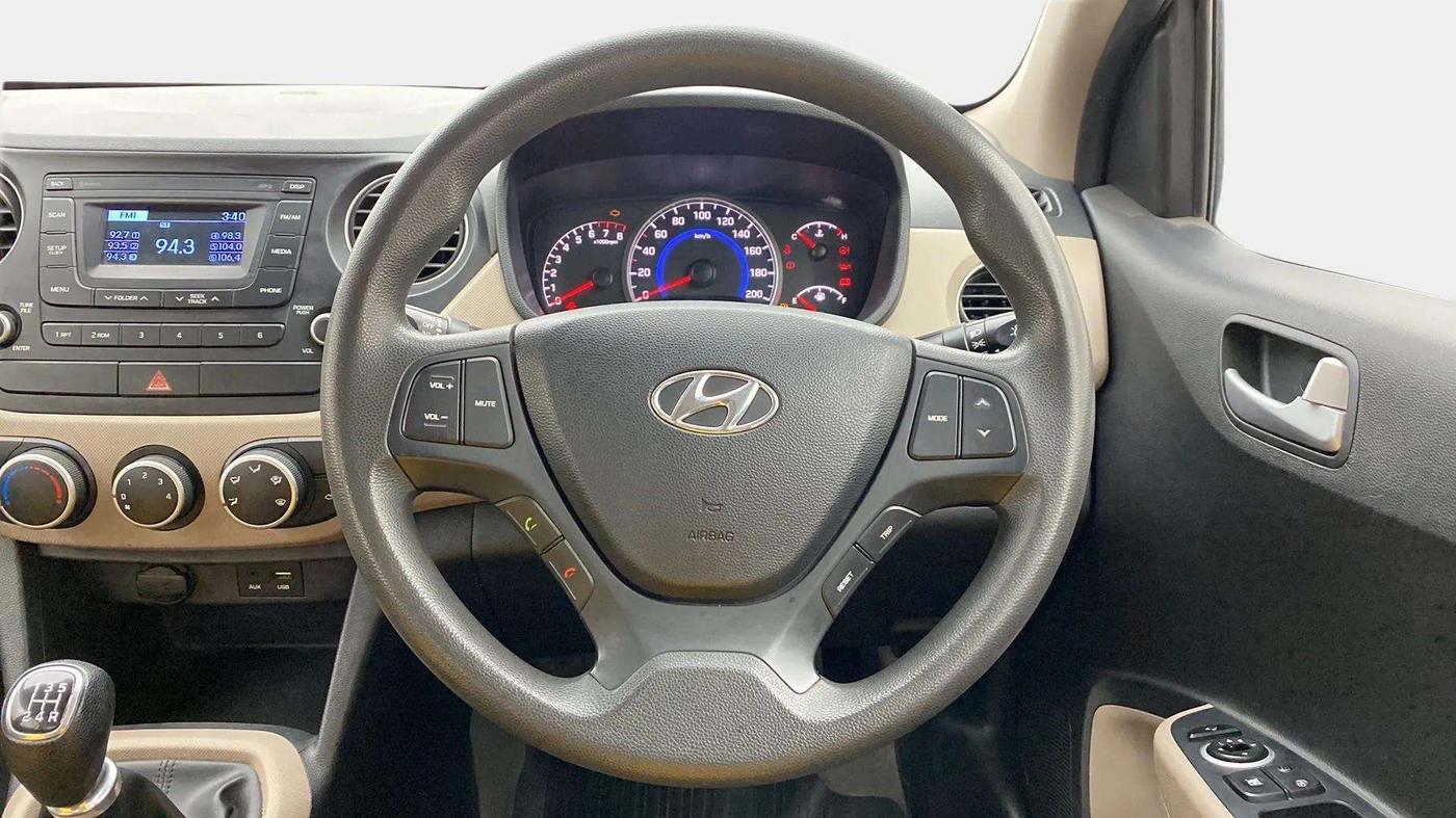 2016 Hyundai Grand i10 SPORTZ 1.2 KAPPA VTVT, Petrol, Manual, 63,523 km, Steering Wheel Close Up