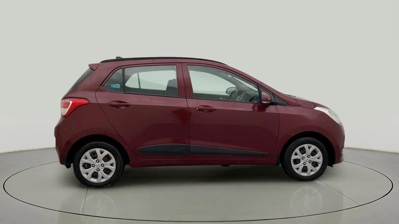 2016 Hyundai Grand i10 SPORTZ 1.2 KAPPA VTVT, Petrol, Manual, 63,523 km, Right Side View