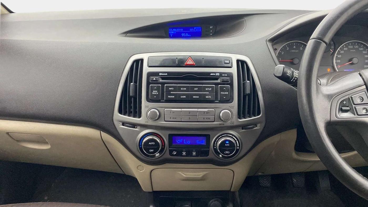 2014 Hyundai i20 SPORTZ 1.2, Petrol, Manual, 40,171 km, Air Conditioner