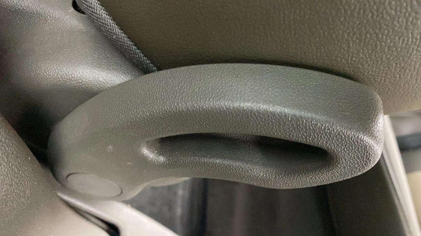 2013 Hyundai i10 SPORTZ 1.2 AT, Petrol, Automatic, 70,354 km, Driver Side Adjustment Panel