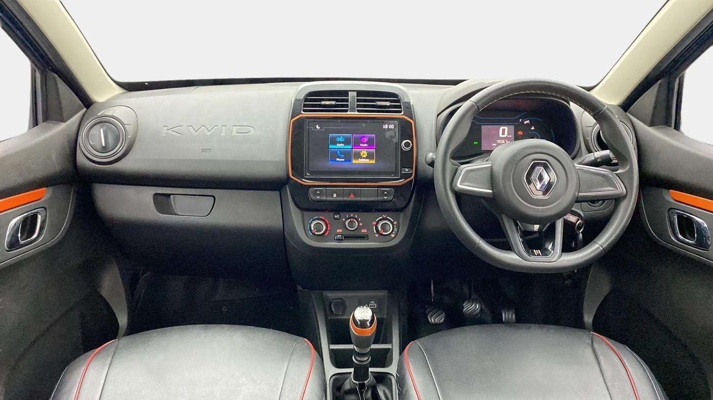 2021 Renault Kwid CLIMBER 1.0 (O), Petrol, Manual, 49,357 km, Dashboard