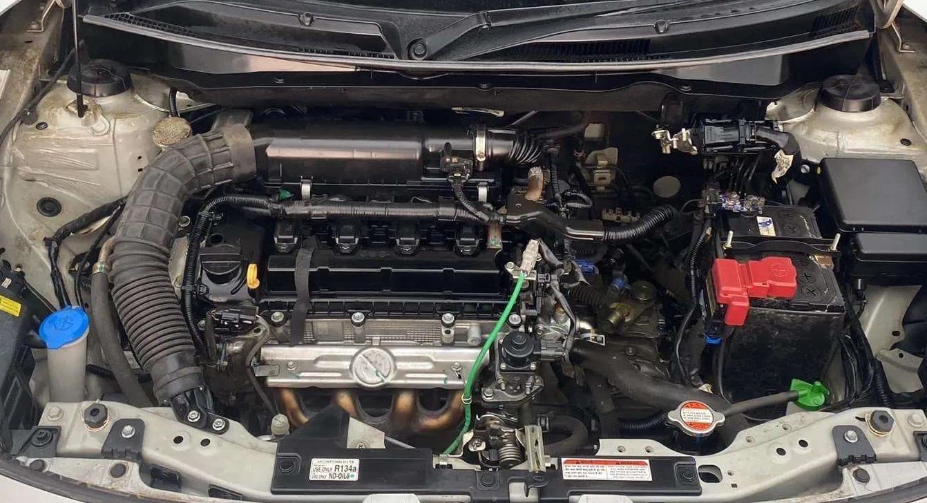 2022 Maruti Swift VXI, Petrol, Manual, 42,318 km, Open Bonet