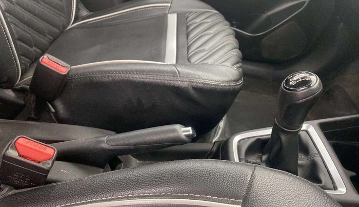 2022 Maruti Swift VXI, Petrol, Manual, 42,318 km, Gear Lever
