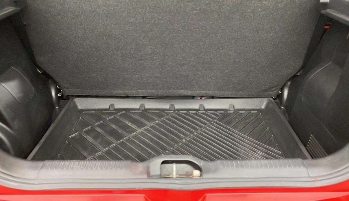 2022 Maruti Swift LXI, Petrol, Manual, 29,524 km, Boot Inside