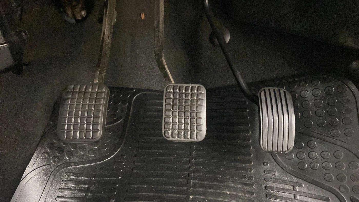 2017 Tata Tiago XZ PETROL, Petrol, Manual, 40,752 km, Pedals