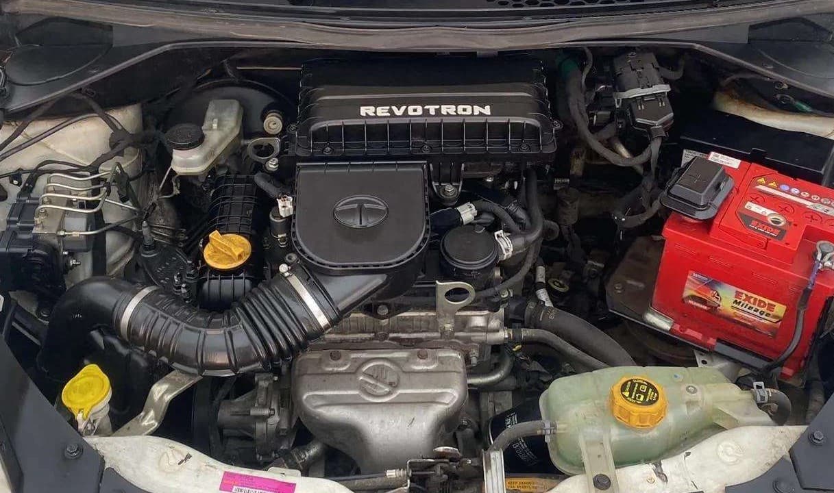 2017 Tata Tiago XZ PETROL, Petrol, Manual, 40,752 km, Open Bonet
