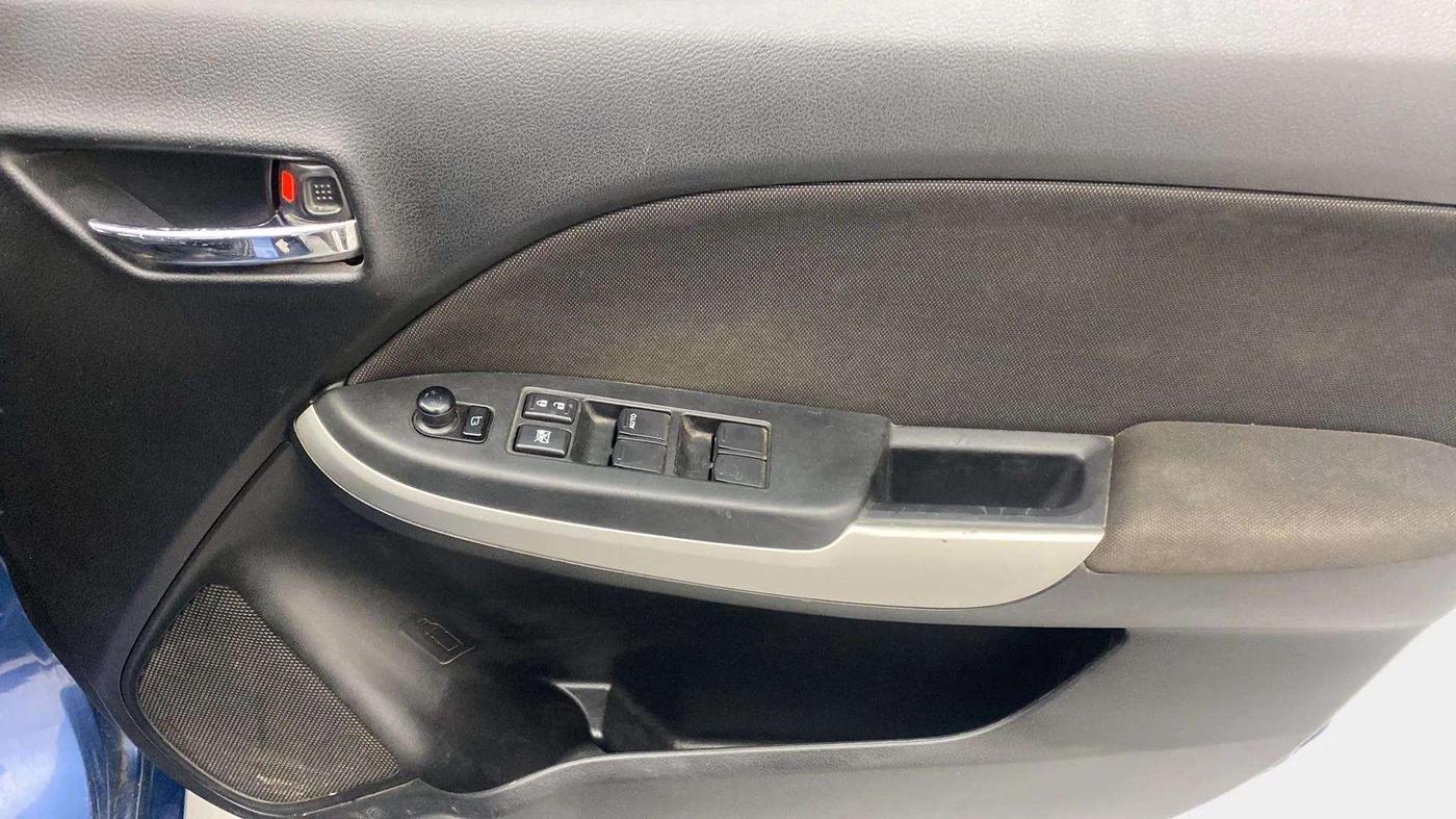 2017 Maruti Baleno DELTA PETROL 1.2, Petrol, Manual, 41,062 km, Driver Side Door Panels Control