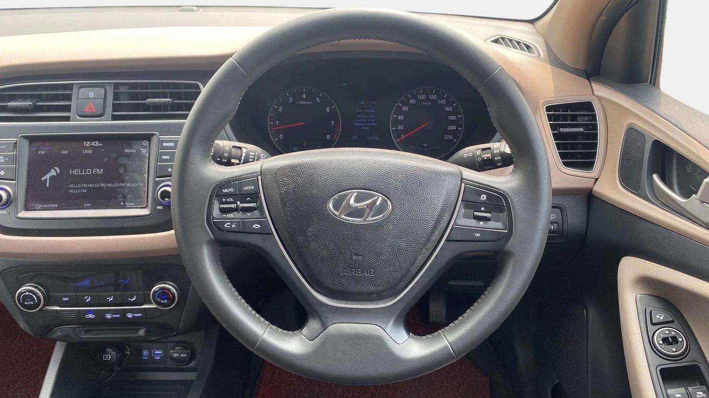 2020 Hyundai Elite i20 ASTA 1.2 (O), Petrol, Manual, 32,349 km, Steering Wheel Close Up