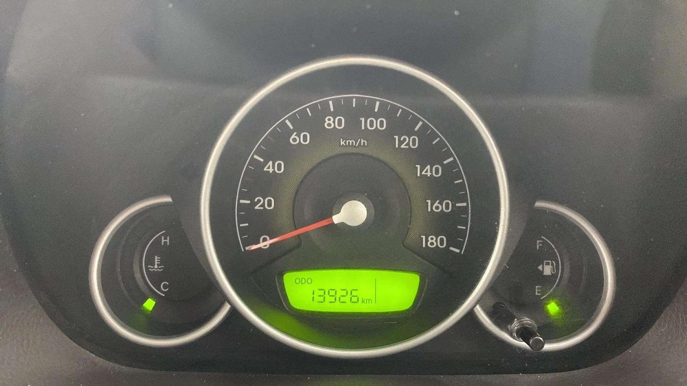 2016 Hyundai Eon SPORTZ, Petrol, Manual, 13,894 km, Odometer Image