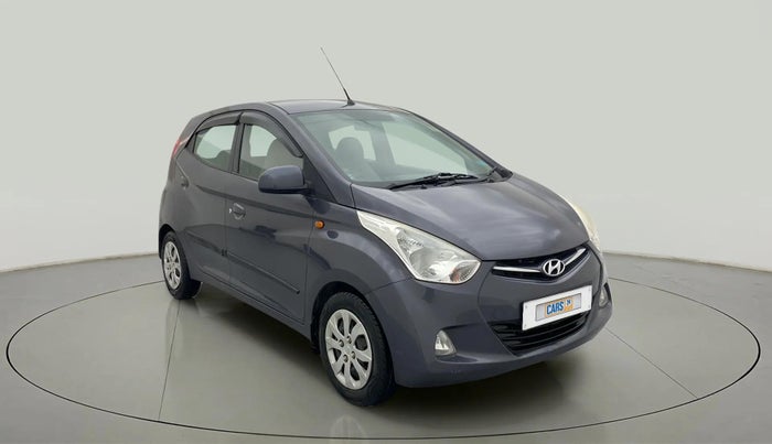 2016 Hyundai Eon SPORTZ, Petrol, Manual, 13,894 km, Right Front Diagonal