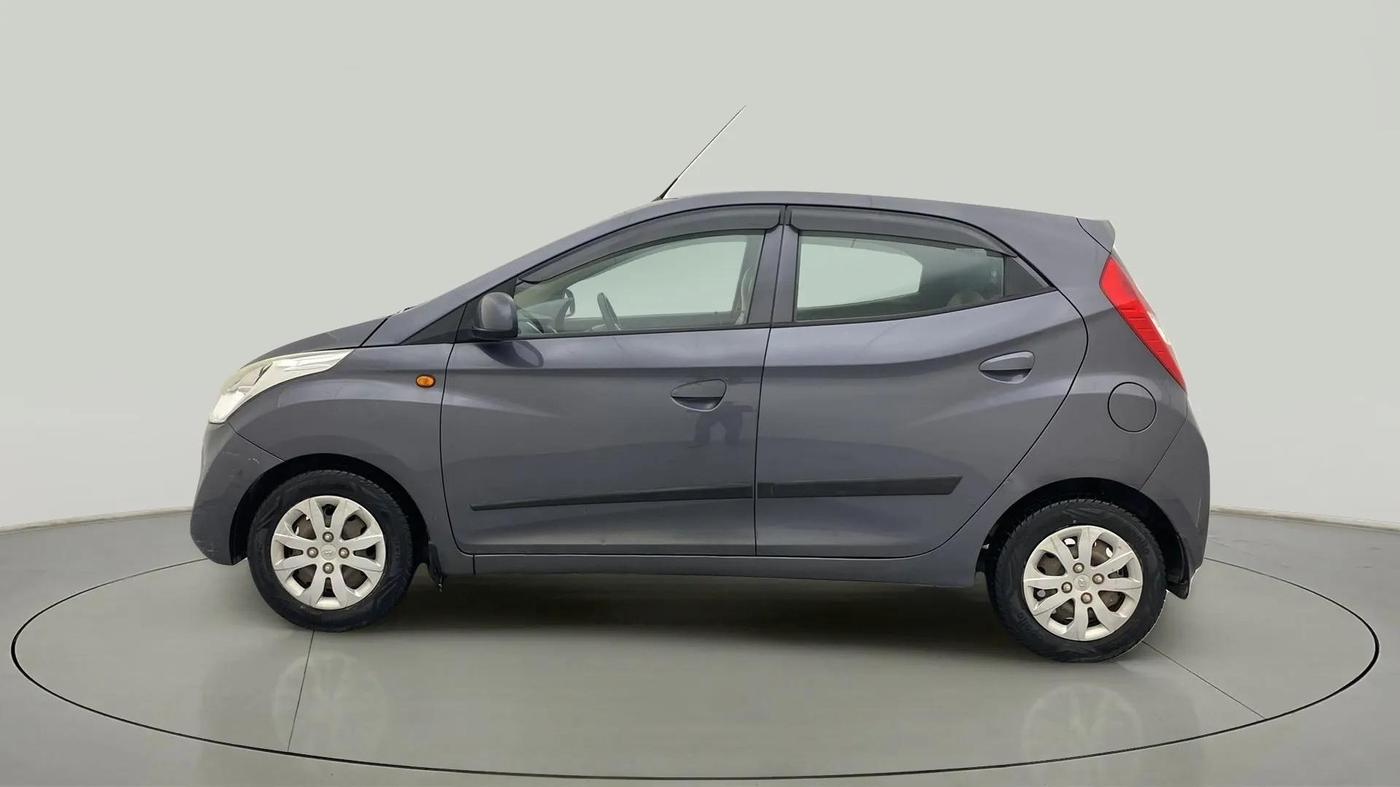 2016 Hyundai Eon SPORTZ, Petrol, Manual, 13,894 km, Left Side
