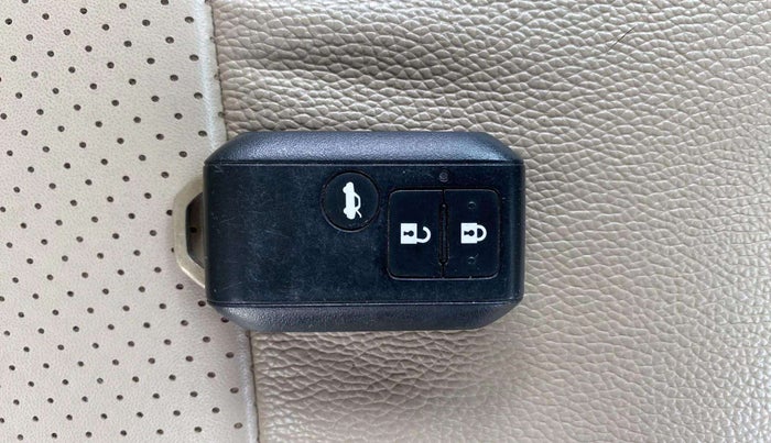2018 Maruti Dzire ZXI PLUS, Petrol, Manual, 43,865 km, Key Close Up