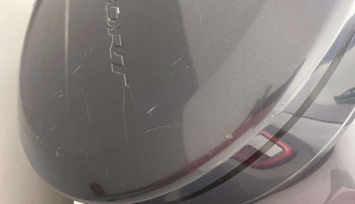 2015 Ford Ecosport TITANIUM 1.5L PETROL AT, Petrol, Automatic, 80,299 km, Dicky (Boot door) - Paint has minor damage