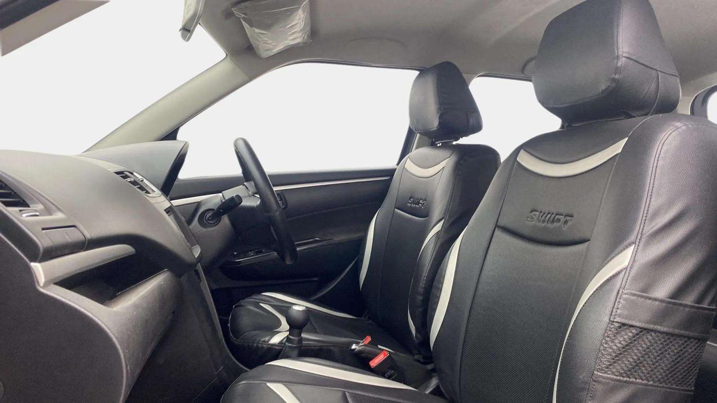 2014 Maruti Swift VXI, Petrol, Manual, 76,826 km, Right Side Front Door Cabin