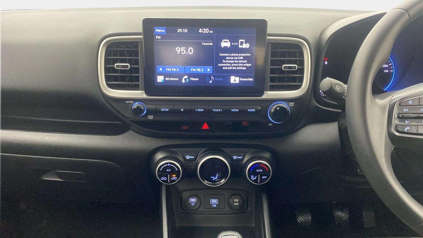 2019 Hyundai VENUE SX 1.0 TURBO, Petrol, Manual, 46,388 km, Air Conditioner