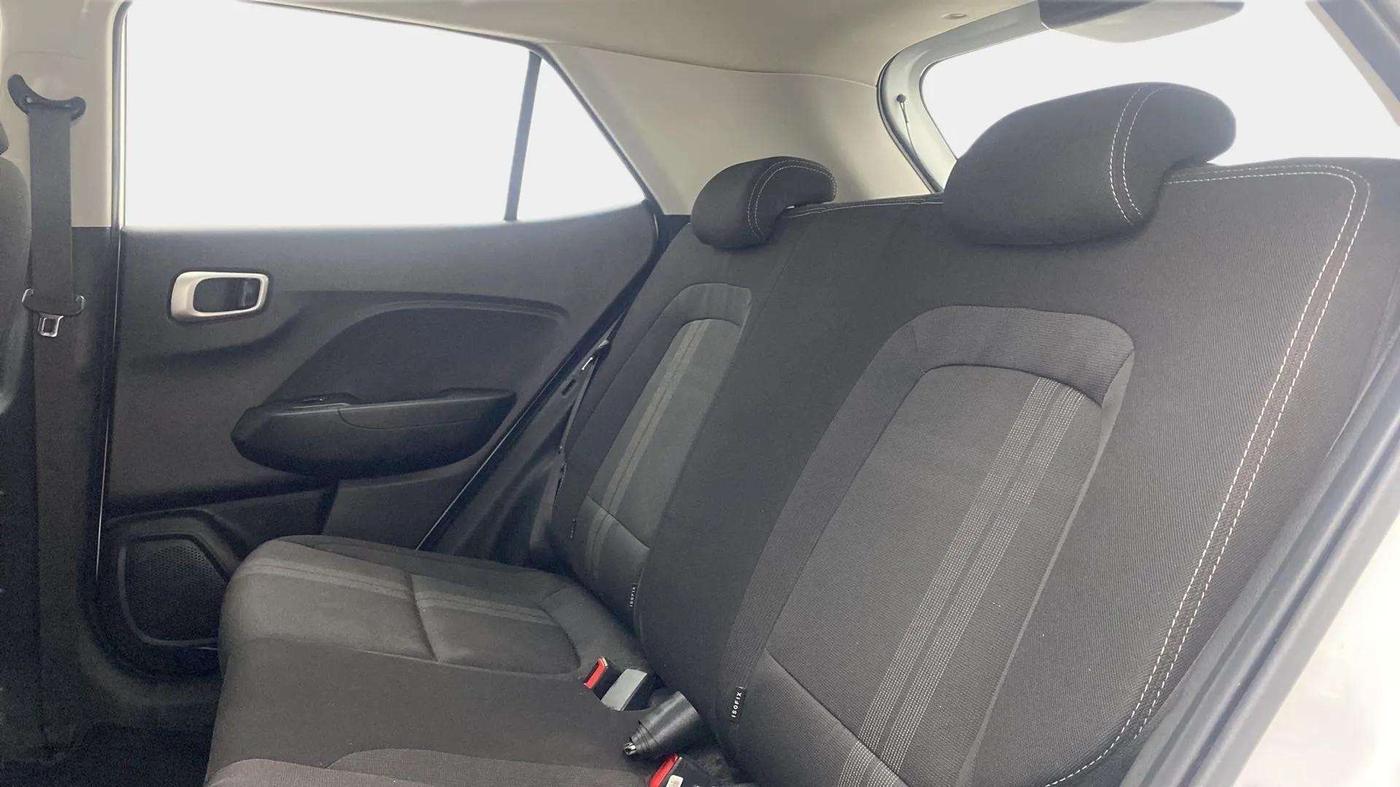 2019 Hyundai VENUE SX 1.0 TURBO, Petrol, Manual, 46,388 km, Right Side Rear Door Cabin
