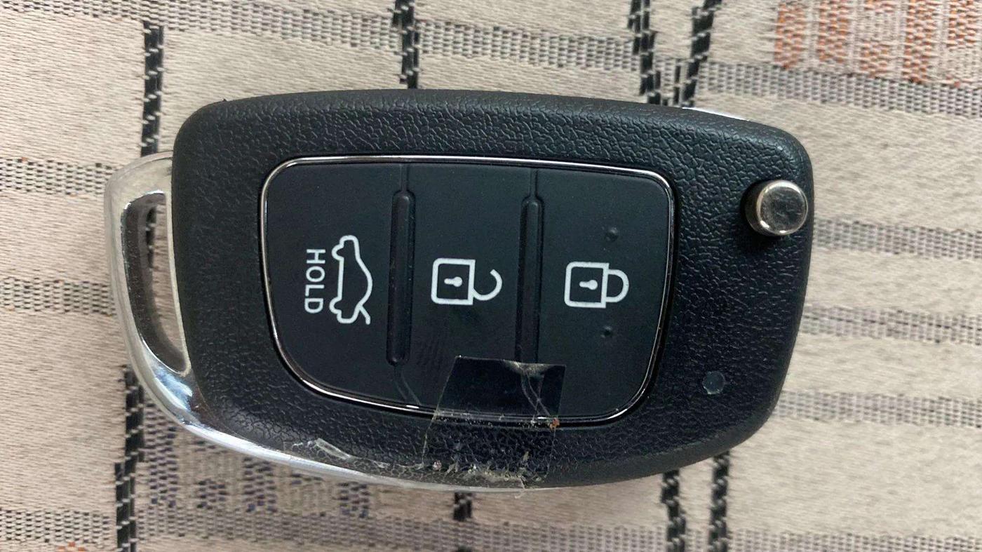 2015 Hyundai Xcent S 1.2, Petrol, Manual, 98,378 km, Key Close Up