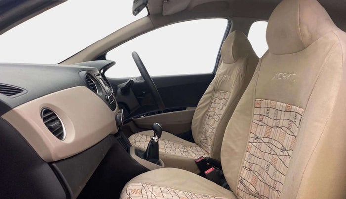 2015 Hyundai Xcent S 1.2, Petrol, Manual, 98,378 km, Right Side Front Door Cabin