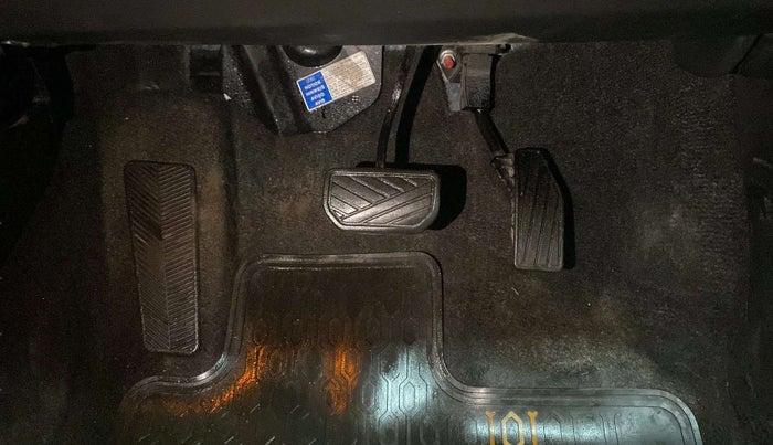 2018 Maruti Baleno ALPHA CVT PETROL 1.2, Petrol, Automatic, 29,089 km, Pedals