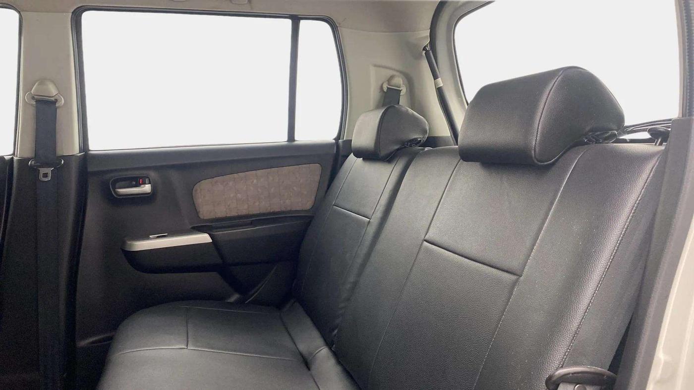 2016 Maruti Wagon R 1.0 VXI AMT, Petrol, Automatic, 17,816 km, Right Side Rear Door Cabin