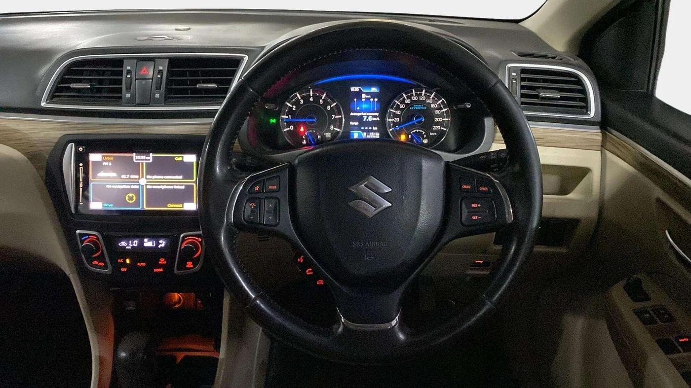 2018 Maruti Ciaz ALPHA  AT 1.5 SHVS PETROL, Petrol, Automatic, 94,371 km, Steering Wheel Close Up