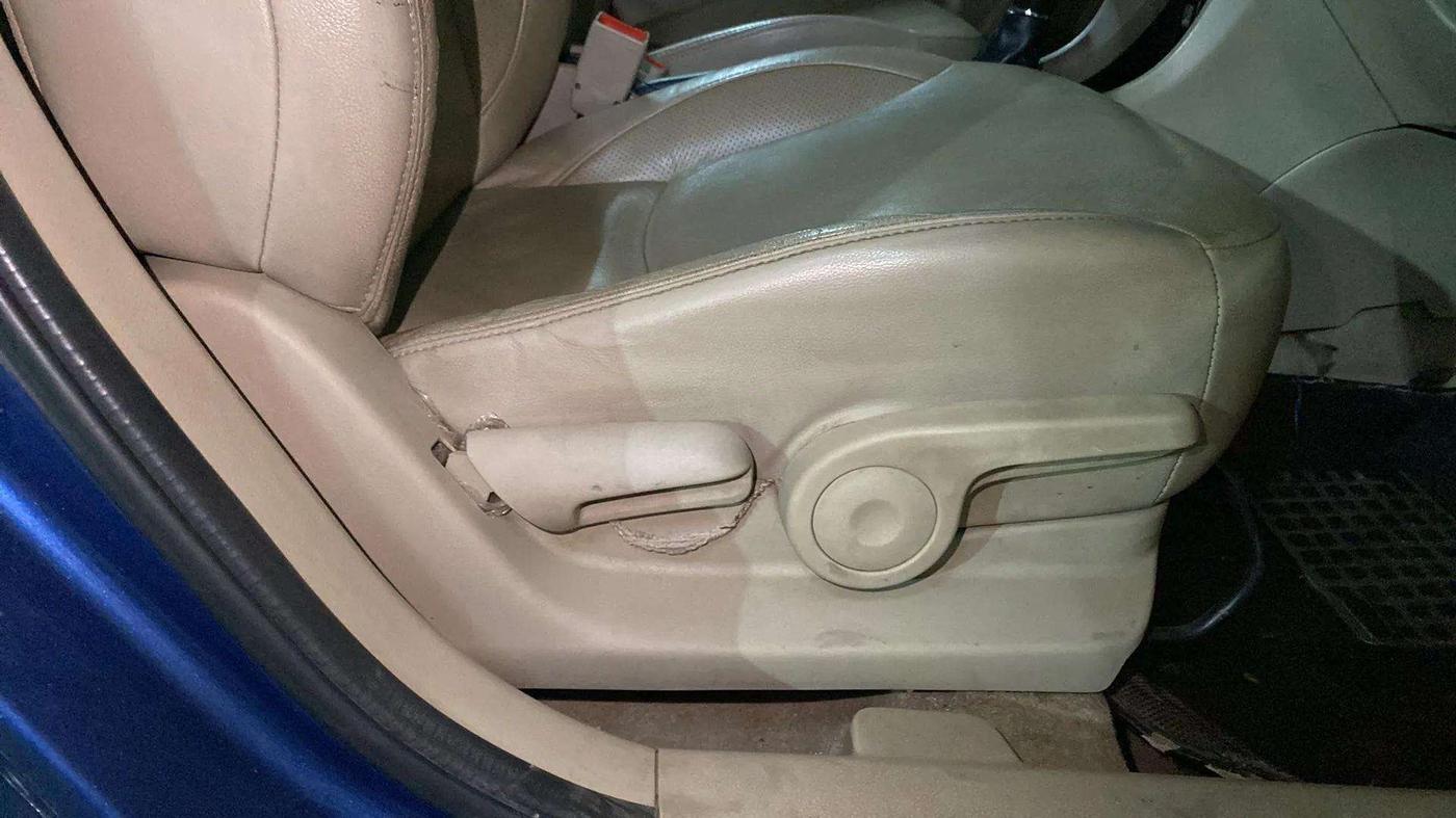 2018 Maruti Ciaz ALPHA  AT 1.5 SHVS PETROL, Petrol, Automatic, 94,371 km, Driver Side Adjustment Panel
