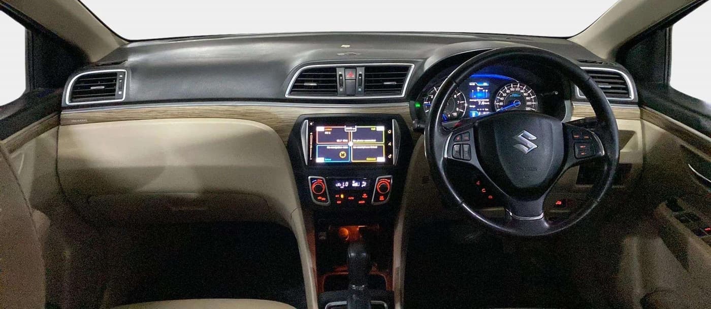 2018 Maruti Ciaz ALPHA  AT 1.5 SHVS PETROL, Petrol, Automatic, 94,371 km, Dashboard