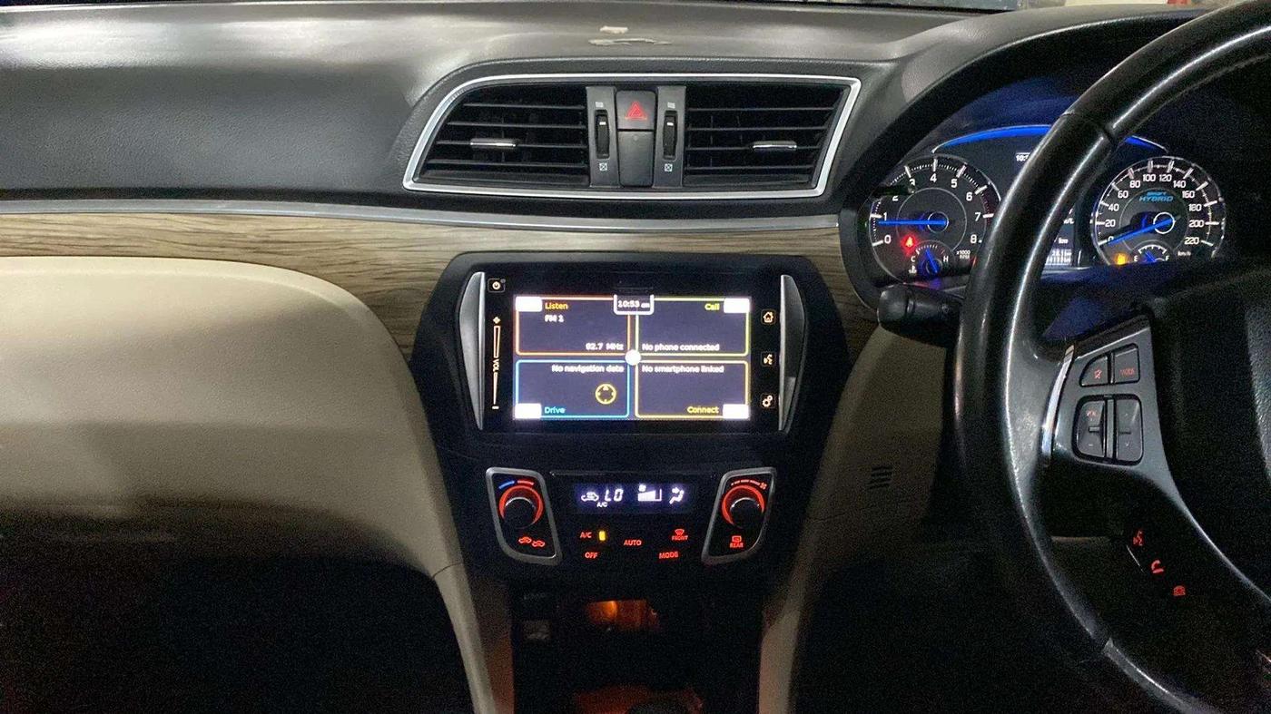 2018 Maruti Ciaz ALPHA  AT 1.5 SHVS PETROL, Petrol, Automatic, 94,371 km, Air Conditioner