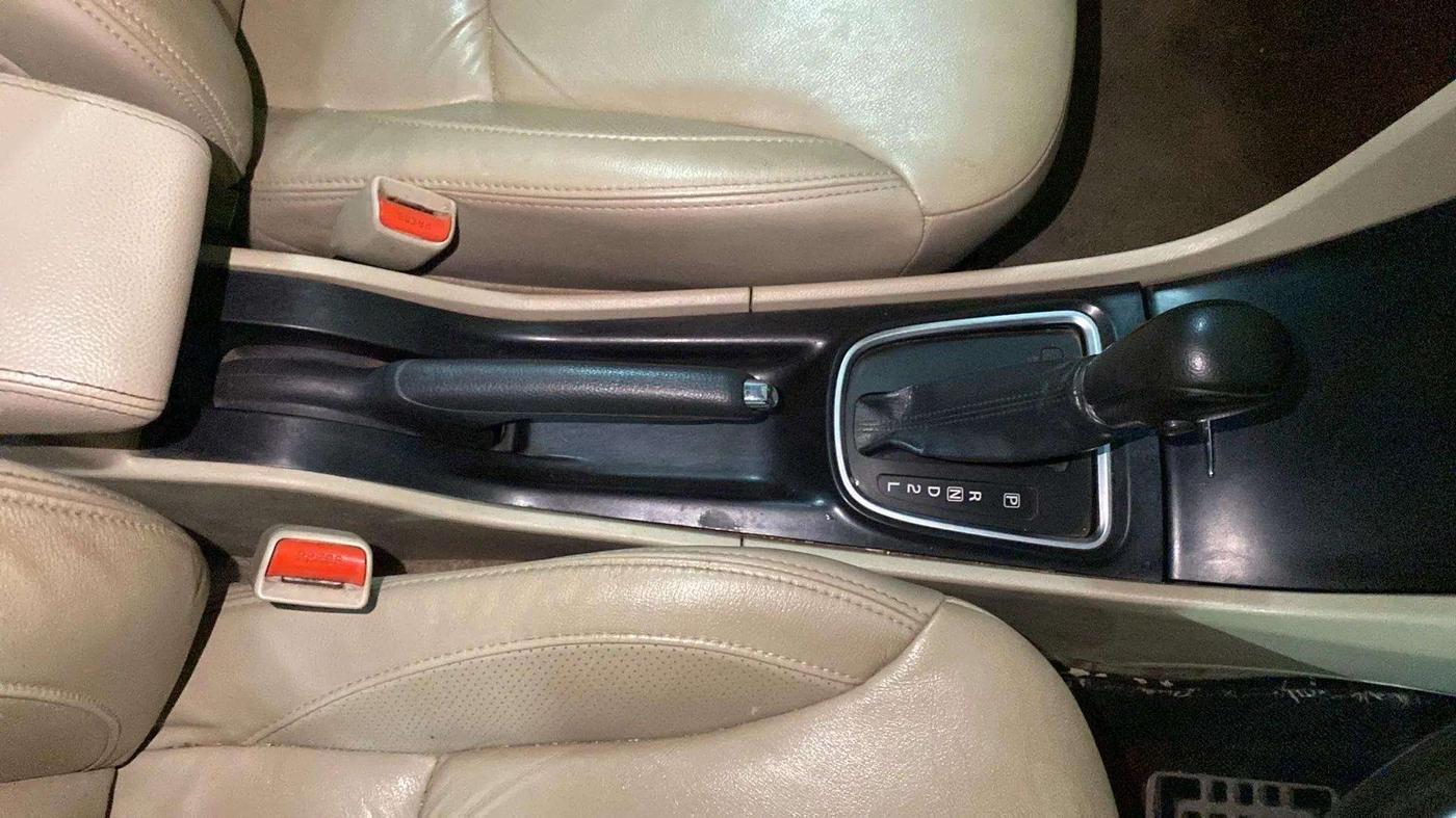 2018 Maruti Ciaz ALPHA  AT 1.5 SHVS PETROL, Petrol, Automatic, 94,371 km, Gear Lever