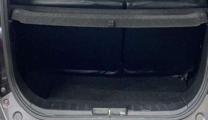 2014 Maruti Wagon R 1.0 VXI, Petrol, Manual, 49,862 km, Boot Inside