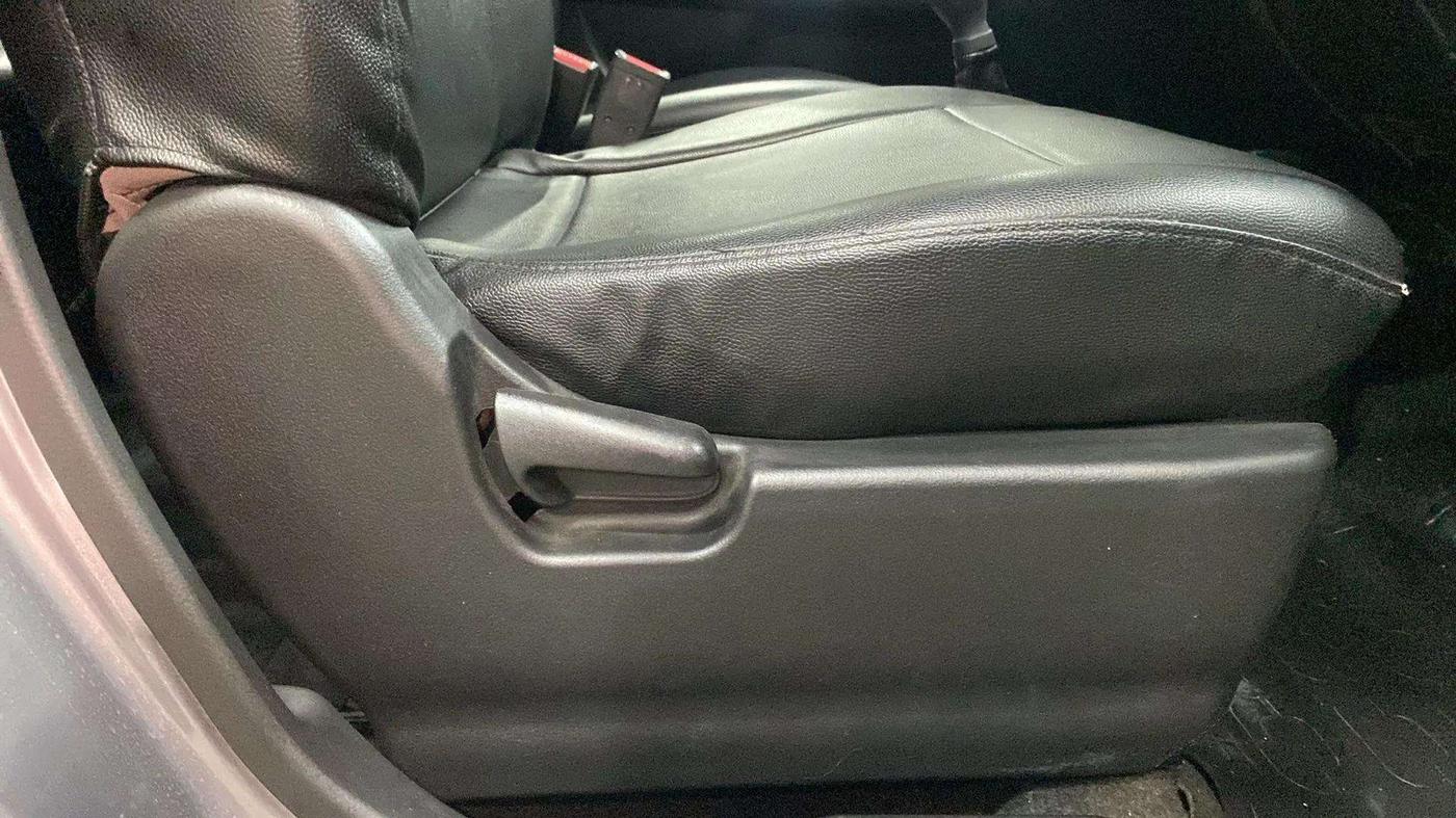 2014 Maruti Wagon R 1.0 VXI, Petrol, Manual, 49,862 km, Driver Side Adjustment Panel