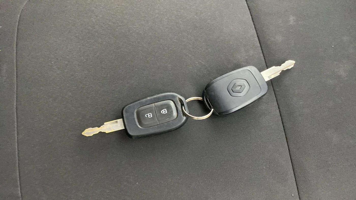 2017 Renault Kwid CLIMBER 1.0 AMT, Petrol, Automatic, 41,567 km, Key Close Up