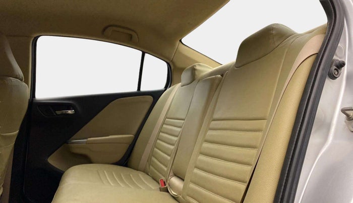 2015 Honda City 1.5L I-VTEC V MT, Petrol, Manual, 34,105 km, Right Side Rear Door Cabin