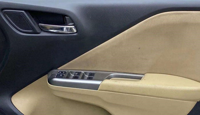 2015 Honda City 1.5L I-VTEC V MT, Petrol, Manual, 34,105 km, Driver Side Door Panels Control