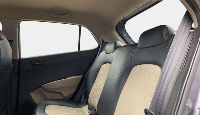 2018 Hyundai Grand i10 MAGNA 1.2 KAPPA VTVT, Petrol, Manual, 8,819 km, Right Side Rear Door Cabin
