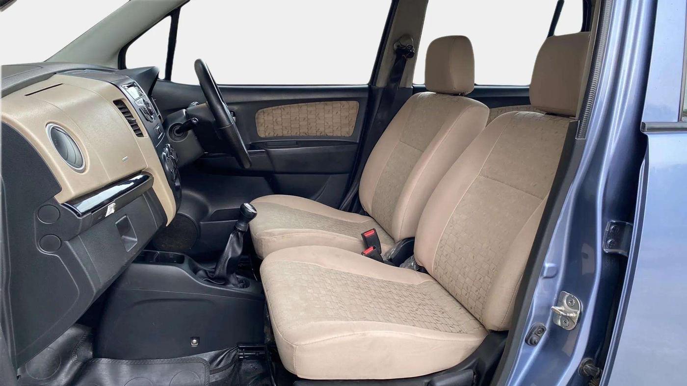 2018 Maruti Wagon R 1.0 VXI, Petrol, Manual, 66,222 km, Right Side Front Door Cabin